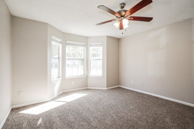 Building Photo - 1821 Sheraton Lakes Cir