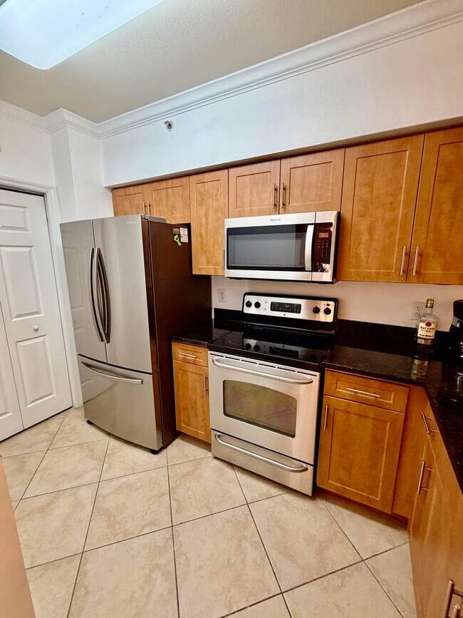 Building Photo - 6521 Emerald Dunes Dr