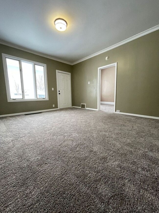 Building Photo - 25 2nd St NW