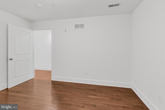 Building Photo - 1228 N 25th St