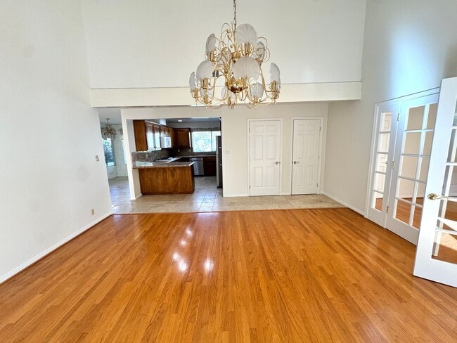 Building Photo - Quiet cul-de-sac Ondulando home with attached ADU included!!