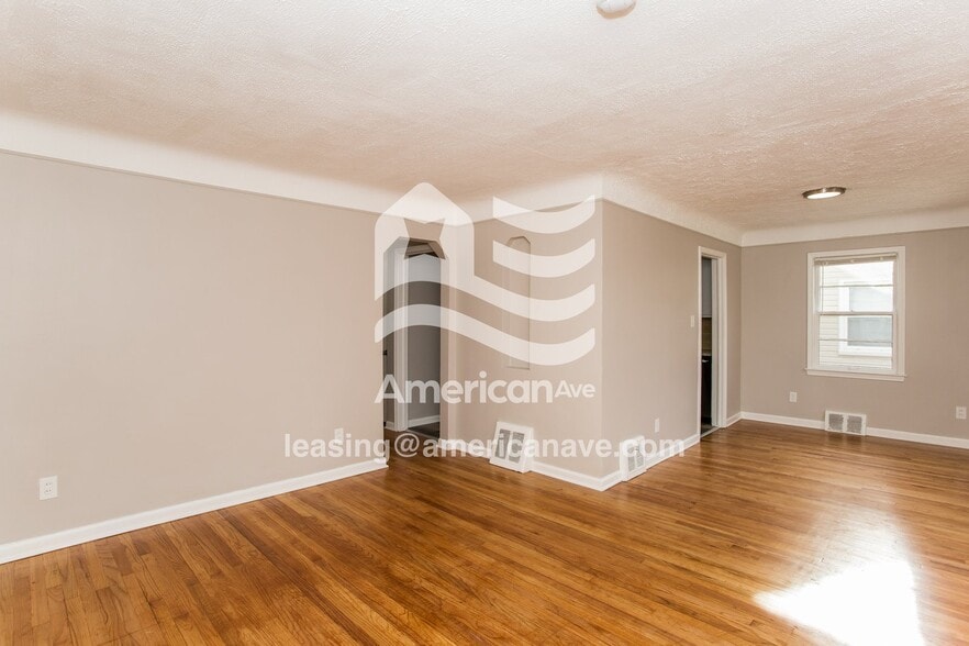 Building Photo - 505 S Campbell Rd