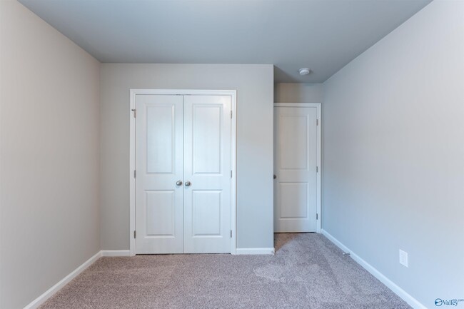 Building Photo - 118 Ocean Springs Ave