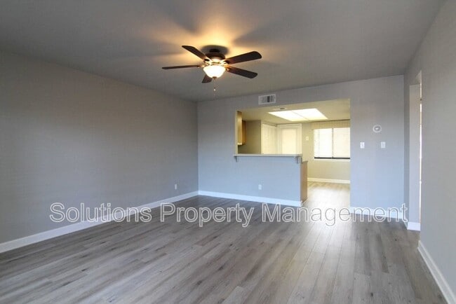 Building Photo - 1515 Huntington Ln