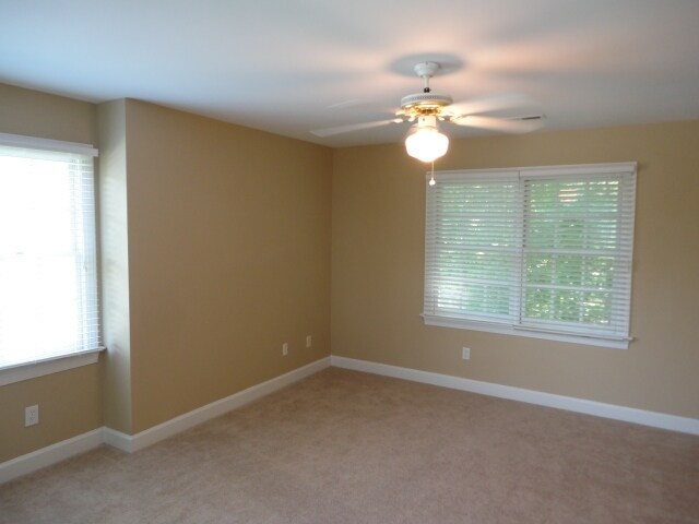Building Photo - 506 Vintage Grove Ln
