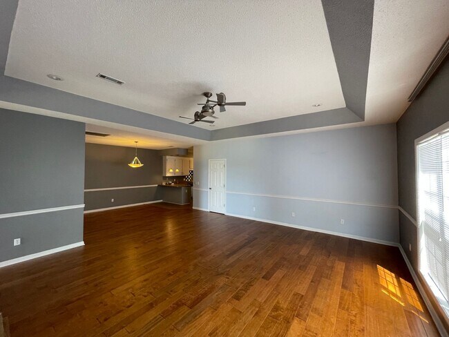 Building Photo - Wakefield Subdivision! One Story....