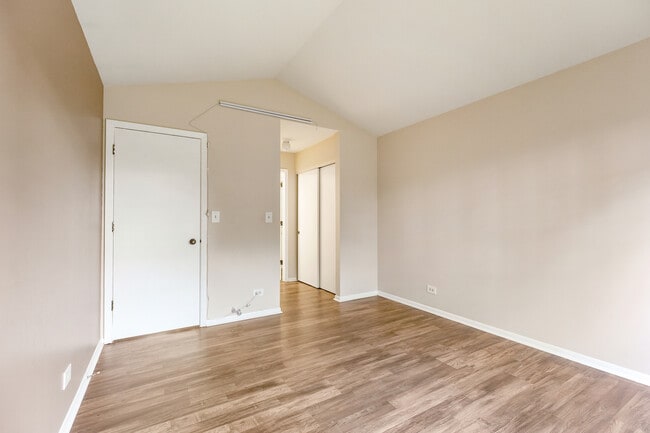 Building Photo - 1175 Regency Dr