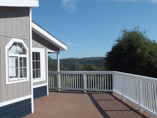 Building Photo - Rescue 4/3 retreat - includes separate cottage/office, 2 garage bays, RV pad and 5 acres with Sie...