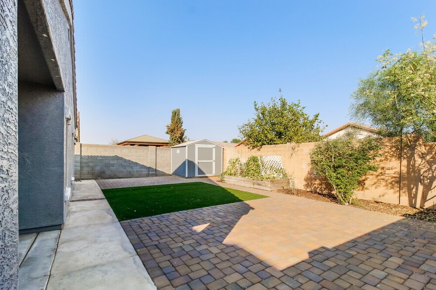 Building Photo - 12913 N 127th Ln