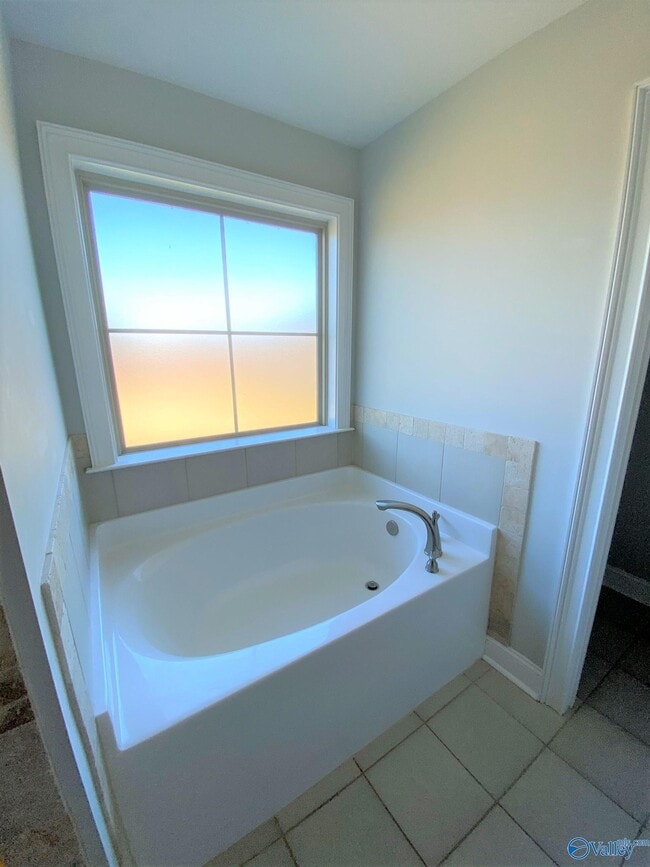 Building Photo - 104 Kinglet Wy