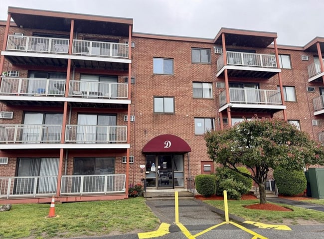 Building Photo - 175 Ward St