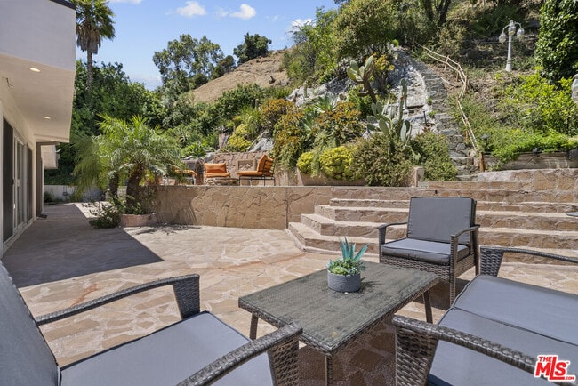 Building Photo - 3453 Green Vista Dr