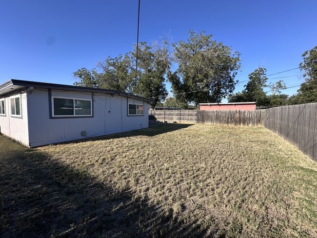 Building Photo - 2310 Oxford Cir