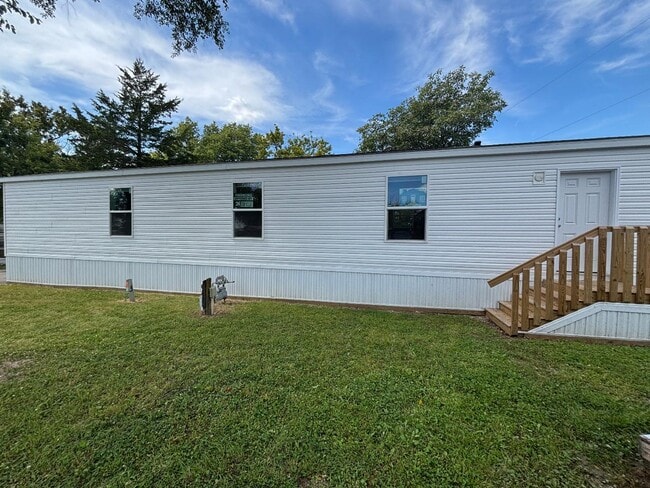 Primary Photo - 5900 Osage Rd
