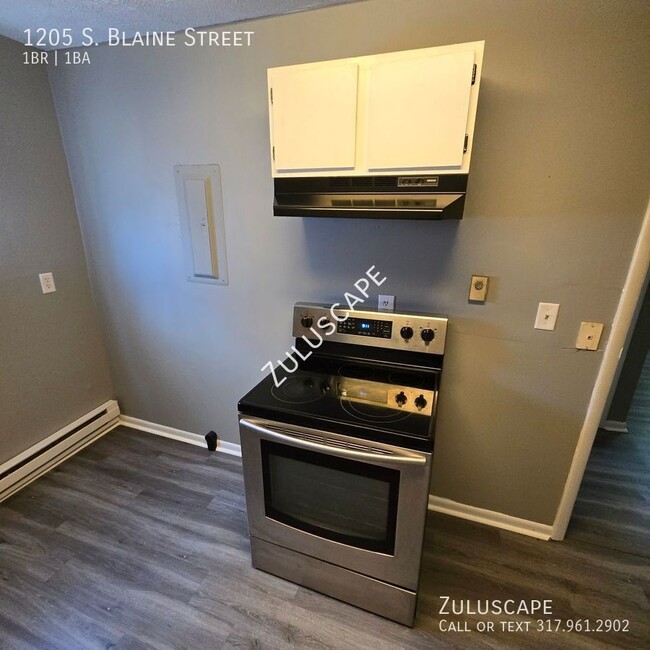 Building Photo - $99 First Month Rent Special! Newly Rehabb...