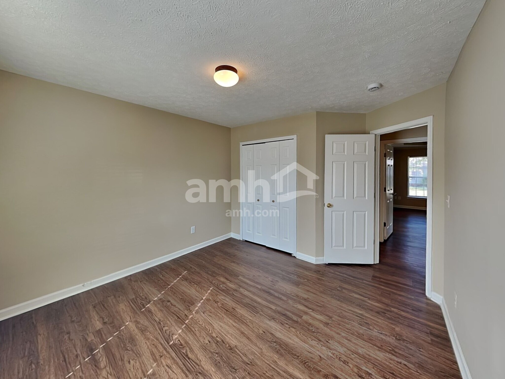 Building Photo - 2517 Kanlow Dr