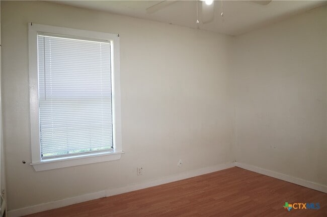 Building Photo - 1006 Haynes St