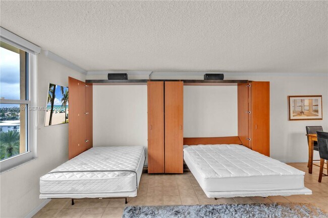 Building Photo - 2501 S Ocean Dr