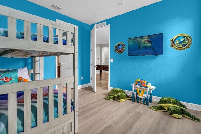 Building Photo - 7739 Graben St