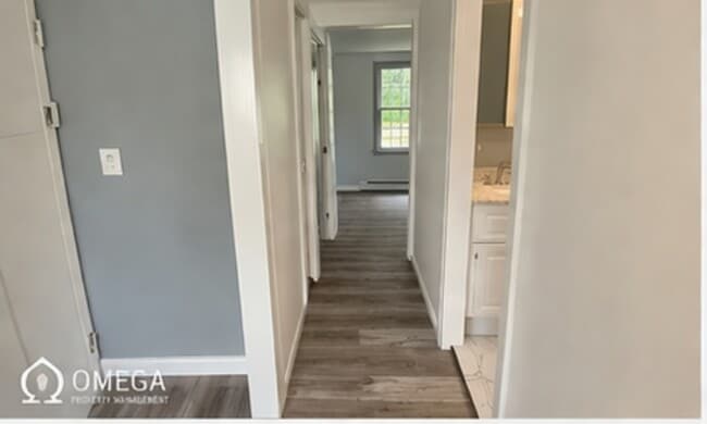 Building Photo - 13 Elm St