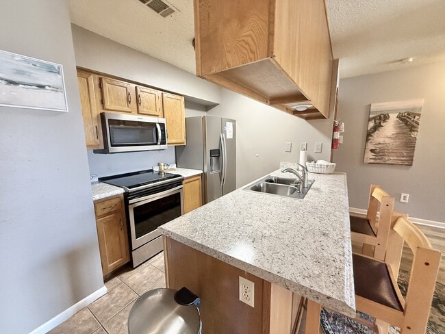 Building Photo - 5371 Central Ave