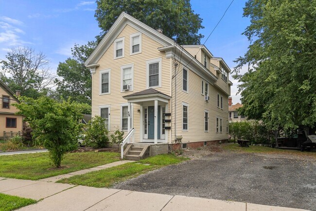 Primary Photo - 59 Pond St