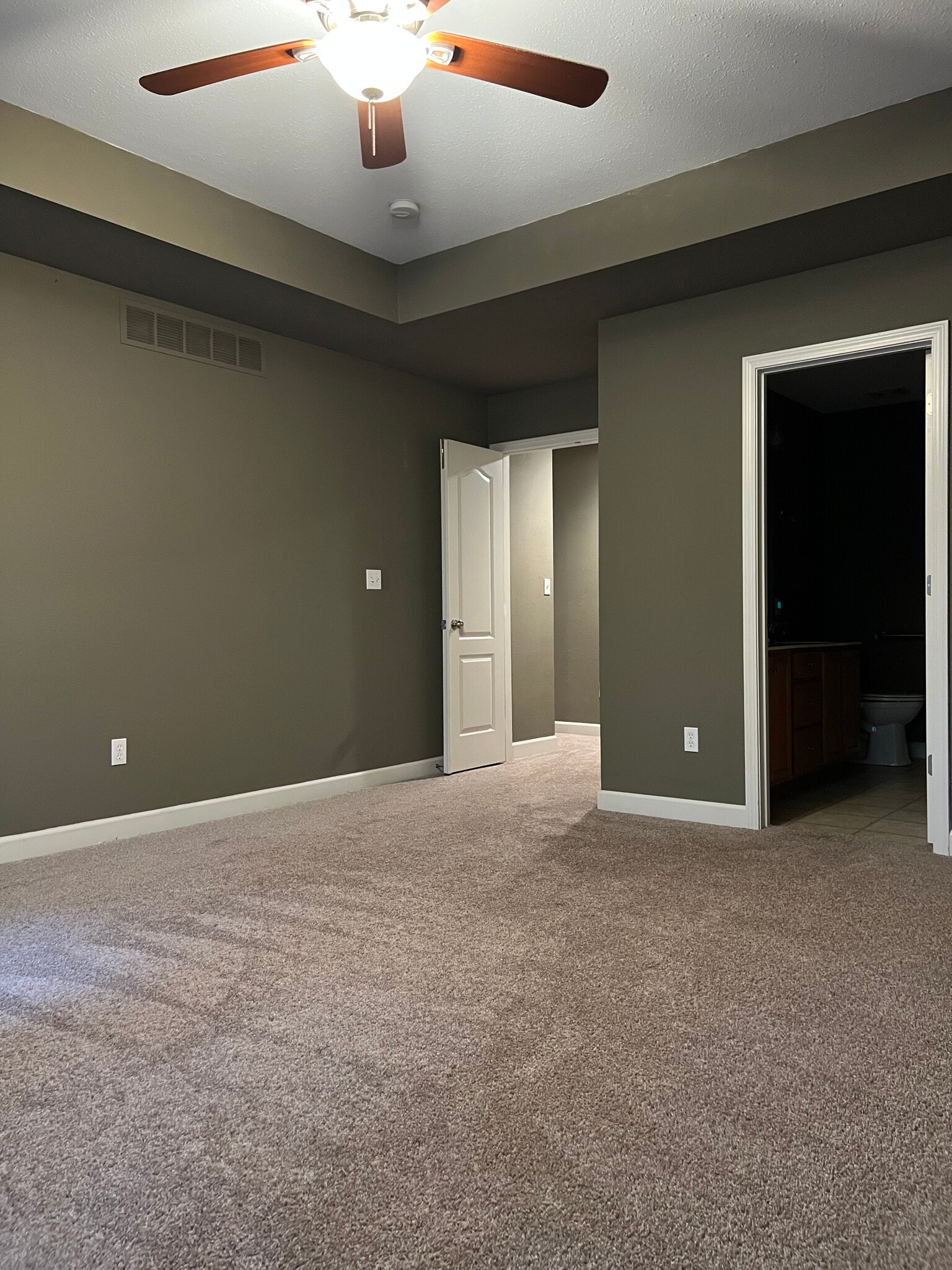 Master bedroom (upstairs) - 4701 Rainbow Trout Dr