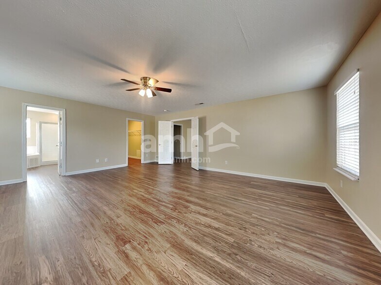 Building Photo - 5955 Furlong Way