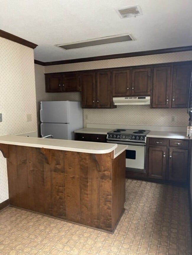 Building Photo - Duplex Spartanburg