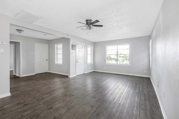 Building Photo - 3810 Lehall St