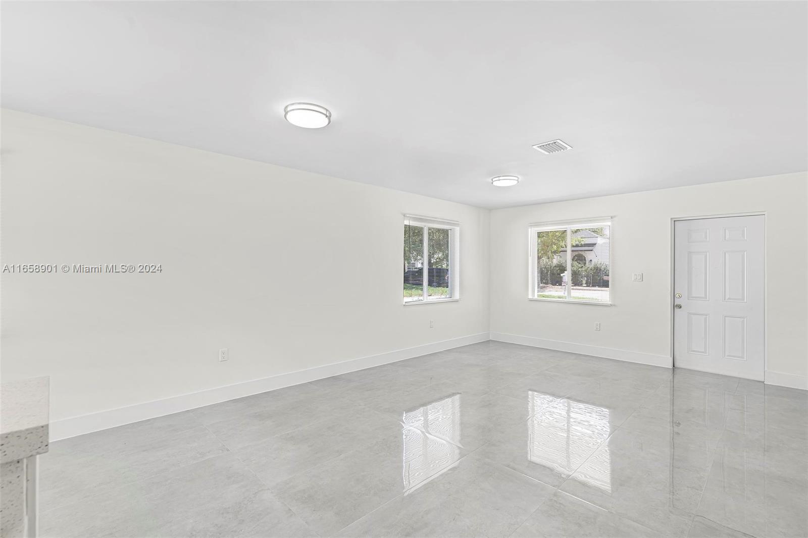 Building Photo - 933 NW 50th St