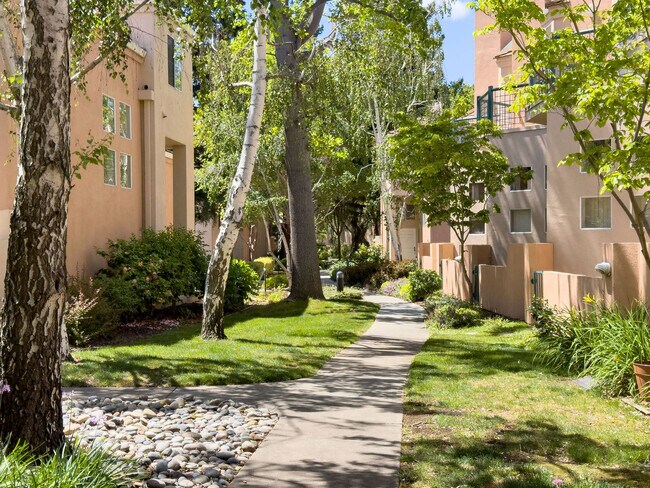 Building Photo - 979 Asilomar Terrace