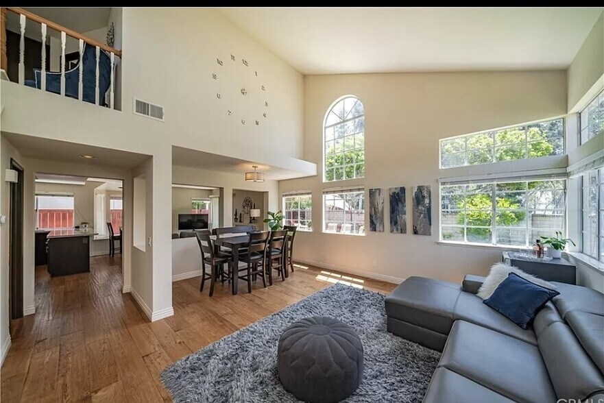 Building Photo - 7944 E Deerfield Ln