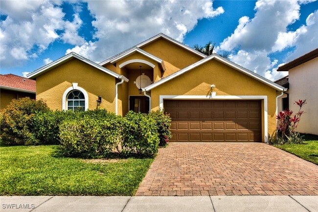 Building Photo - 3748 Kent Dr