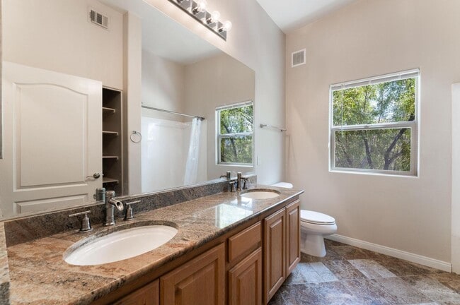 Building Photo - Upgraded condo in gated community