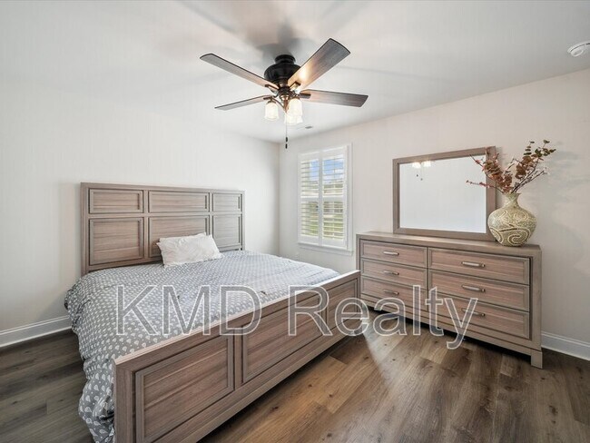 Building Photo - 6112 Willow Pin Ln