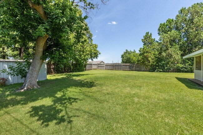 Building Photo - 1101 Glenwood Ave