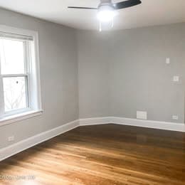 Building Photo - 4055 N Francisco Ave