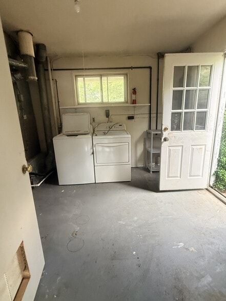 Laundry Room - 7504 June St