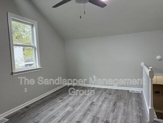 Building Photo - 125 Sawmill Dr