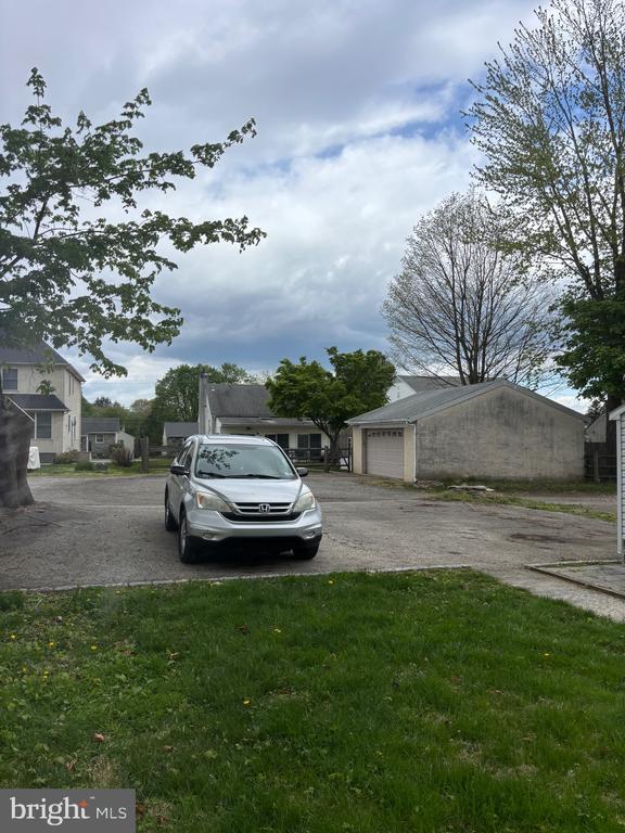 Building Photo - 221 Summit Ave