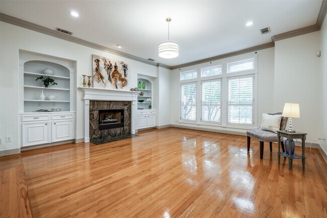 Building Photo - 2019 Morse St