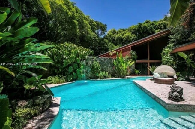 Building Photo - 4895 SW 88th St