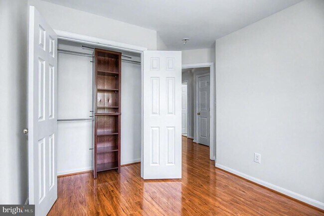 Building Photo - 45527 Grand Central Sq