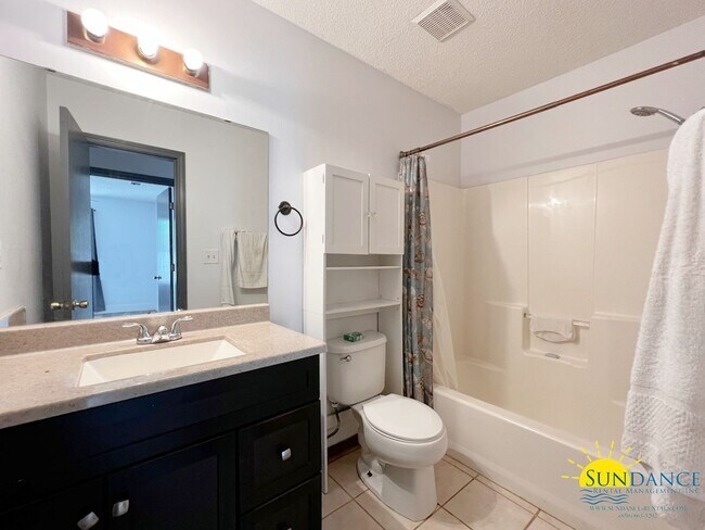 Building Photo - Beautiful 3 bedroom home in South Crestview!