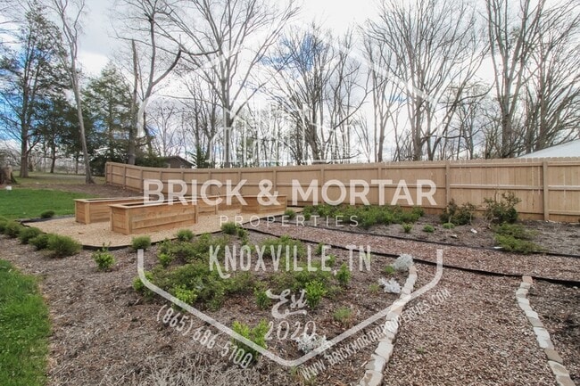 Building Photo - 1416 Myart Ln