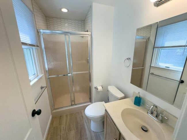 Building Photo - 140 Lindfield Cir