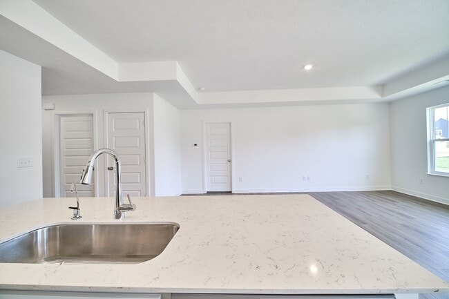 Building Photo - 8699 Maroska St