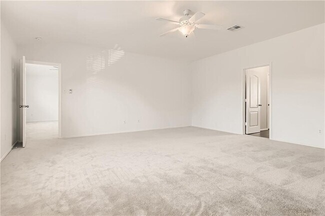 Building Photo - 1104 Canoe Cove
