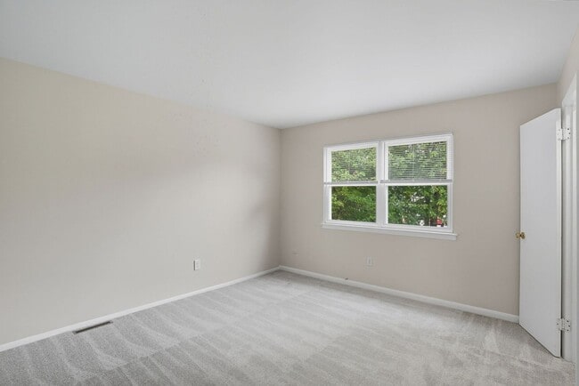 Building Photo - Recently Updated 3 Bedroom 1 Bath in Newar...